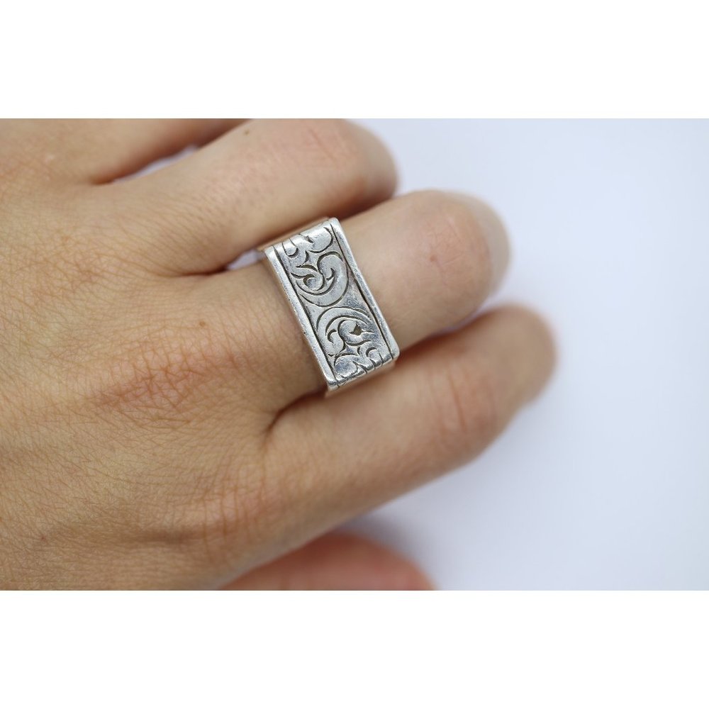 Lois Hill 925 Sterling Silver Statement ring. STERLING Silver Signet ring. Bruta